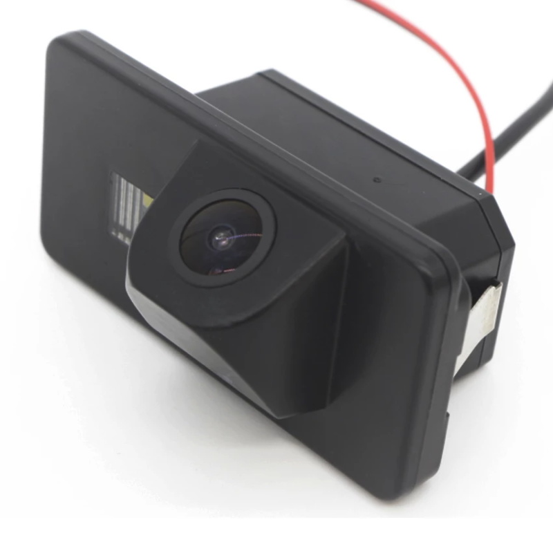 Caméra de recul CCD HD 170° pour BMW Série 3 (E46/E90/E91), Série 5 (E39/E60/E61), Série 7 (E38/E65–E68), X1 (E84), X5 (E53/E70), X6 (E71), M3 (E92/E93) et Mini Cooper (R50/R52/R53) (1994–2014)